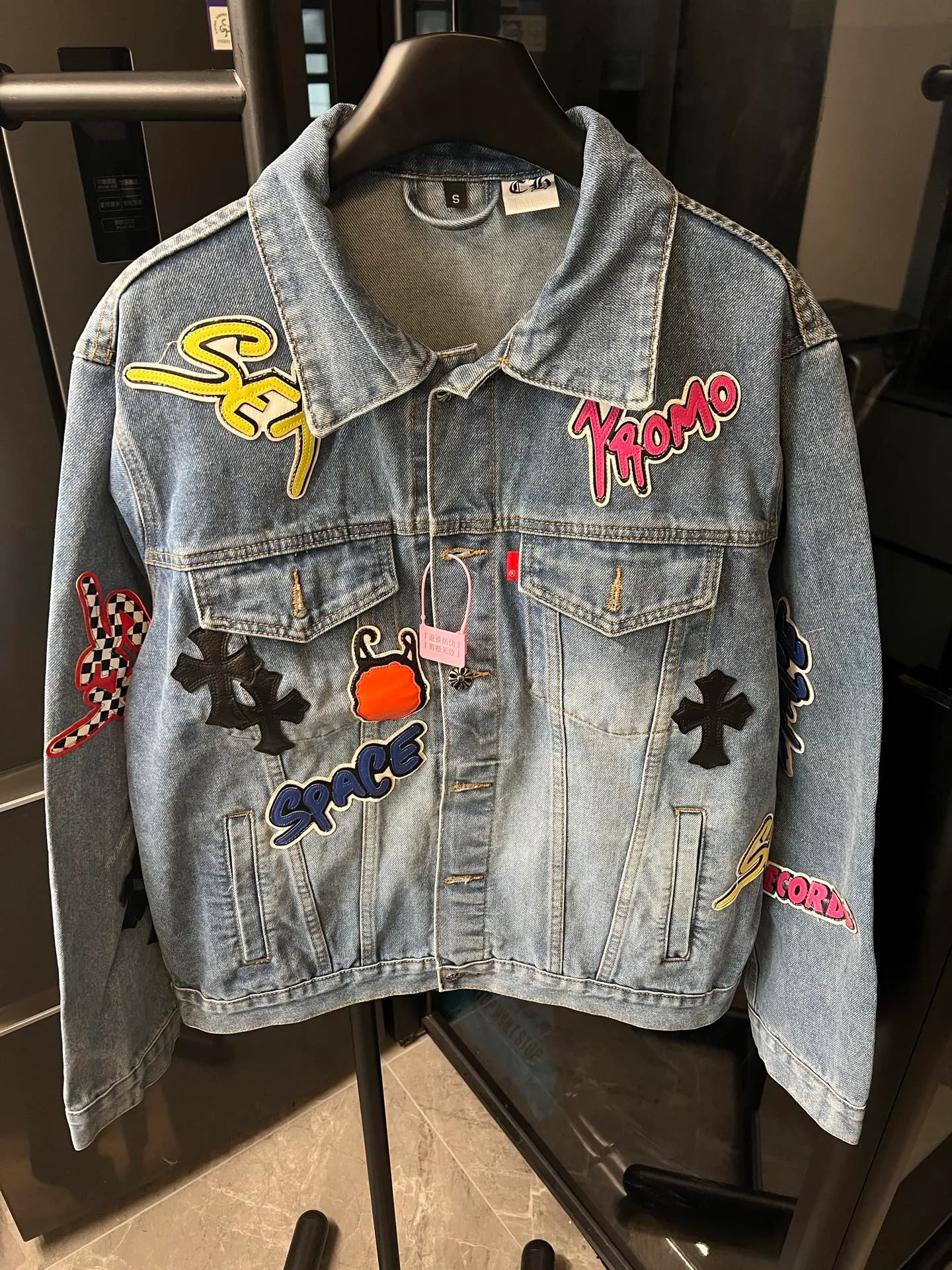 P350 [next day] Chrome Heart/Chrome Heart 26FW multi-element anime little devil denim jacket (blue) Size: 46 48 50 52 (s-xl corresponding) Detailed sizes can be found in Figure 9